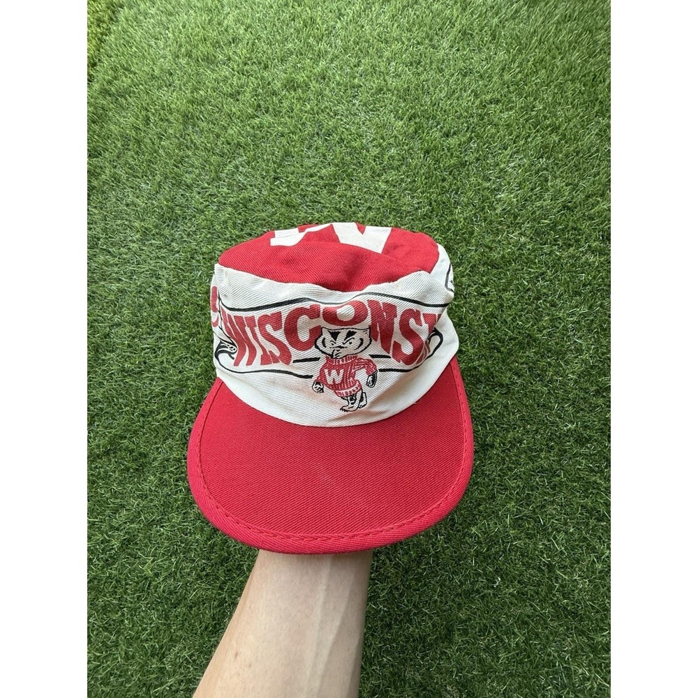 VINTAGE WISCONSIN BADGERS CAP HAT BUCKY BADGER RED WHITE